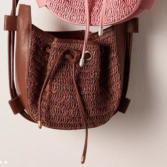 NWOT Free People Cabana Crossbody Bag Brown Beachy Slouchy Vegan Leather Woven - Picture 3 of 15